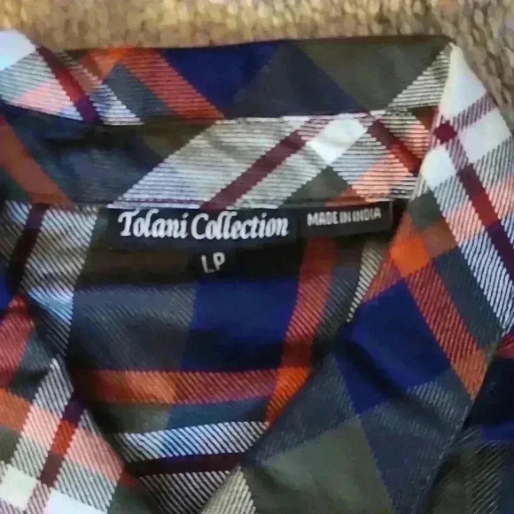 Long Flannel with Printed Back - Picture 4 of 6